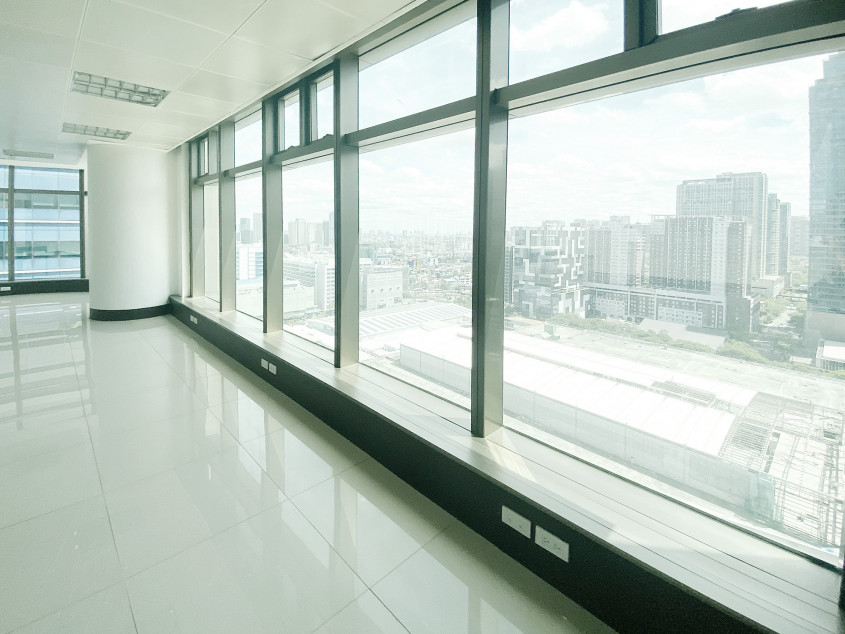 BGC Office For Lease in Trade and Finance Tower
