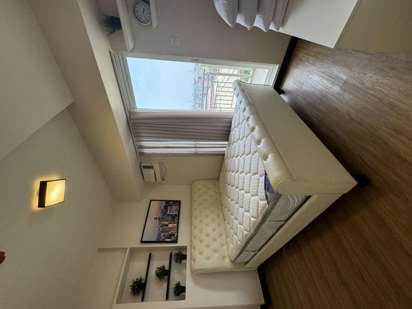 3 Bedroom Unit with Parking Slot For Sale