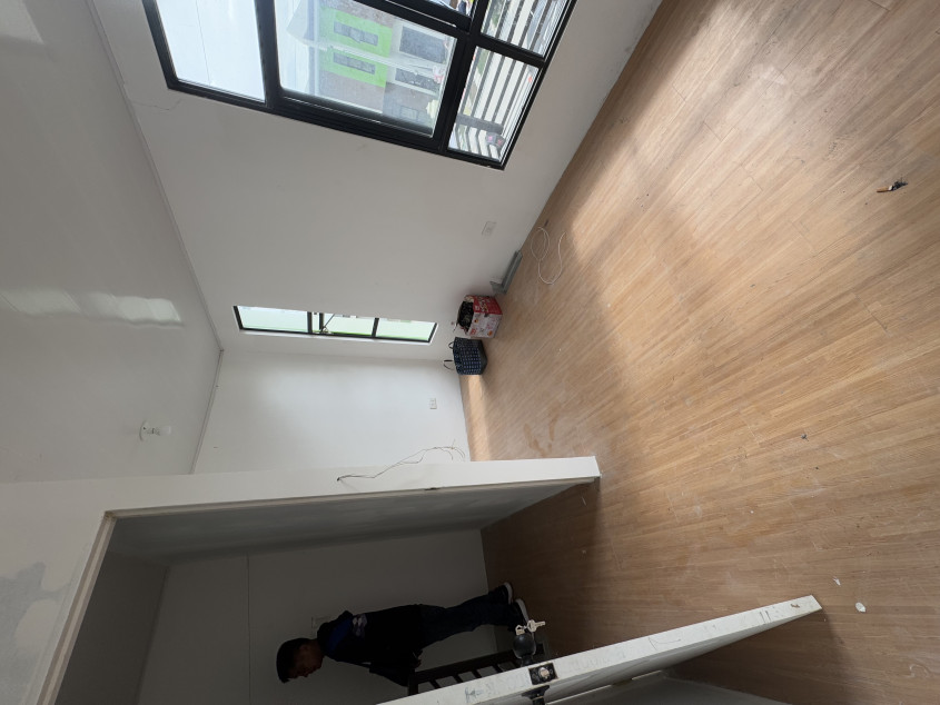 Modern 2-storey Townhouse for Assume