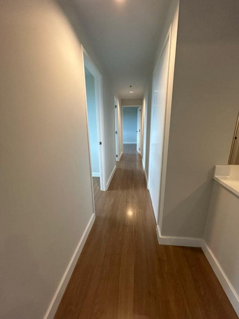 TOP-FLOOR 3BR unit w/BALCONY-has view of Mt. ranges, with Parking - North Tower QC