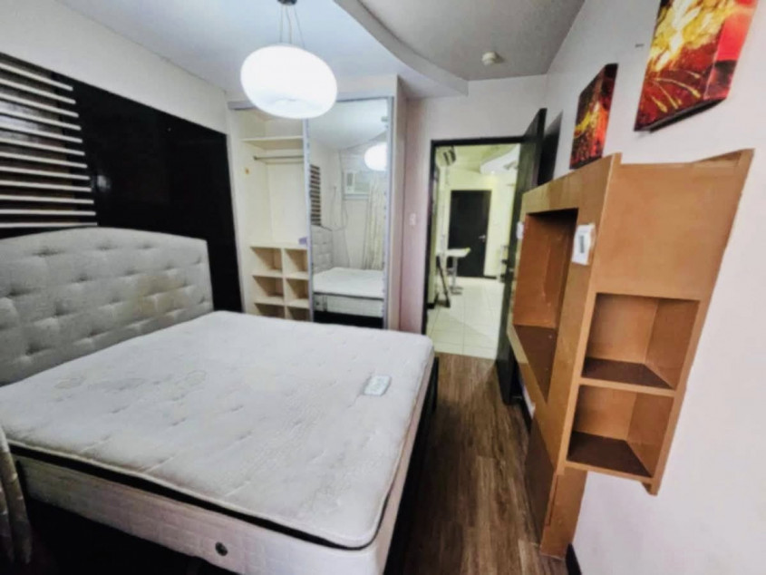 Parañaque 2-Bedroom Condo Unit For Sale at Arista Place (Apex Building)