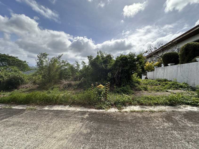 349 sqm Prime Residential Hilltop lot in The Peak Terrazas de Punta Fuego, Nasugbu, Batangas