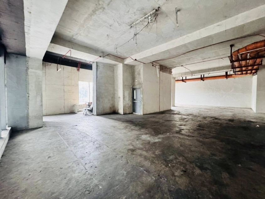 For Rent / Lease: Bare Commercial Space Along EDSA, Diliman, QC