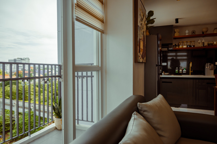 Comfortable Queen Bed + Full-Size Upper Bunk – Sleeps Up to 4 Guests| Long Term Stay