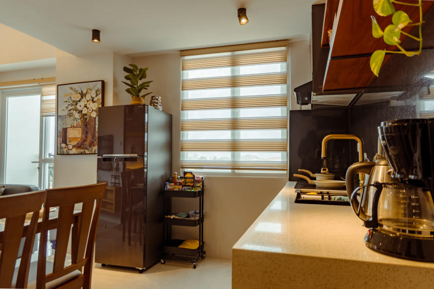 Comfortable Queen Bed + Full-Size Upper Bunk – Sleeps Up to 4 Guests| Long Term Stay