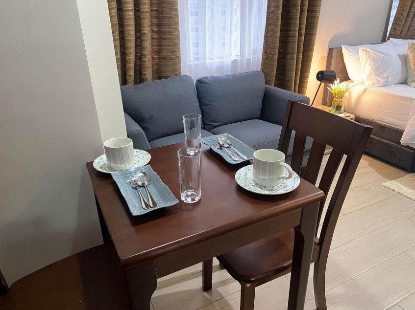 SAN ANTONIO RESIDENCE FULLY FURNISHED CONDO UNIT SACRIFICE SALE // PASALO