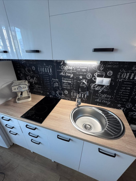 Fully furnished studio unit