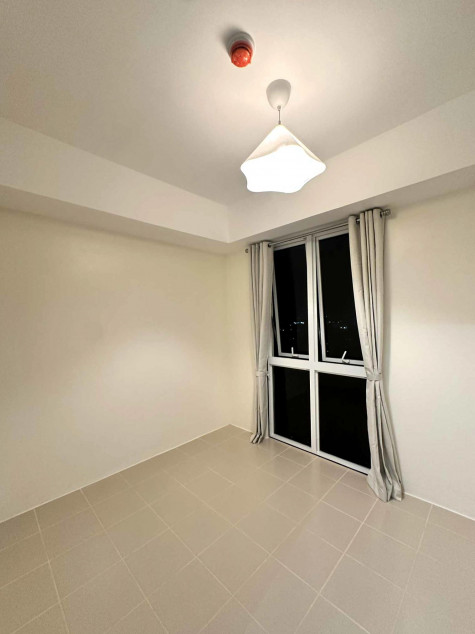 Semi-furnished 1 bedroom CONDO FOR SALE (28sqm) @ KASARA Urban Resort Residences - DIRECT FROM OWNER