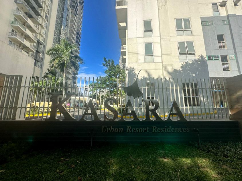 Semi-furnished 1 bedroom CONDO FOR SALE (28sqm) @ KASARA Urban Resort Residences - DIRECT FROM OWNER