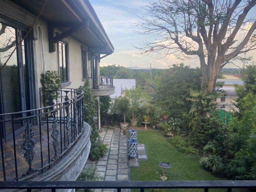 FOR SALE – 5+ Bedroom European-Inspired Mansion in Ayala Alabang Village, Muntinlupa City