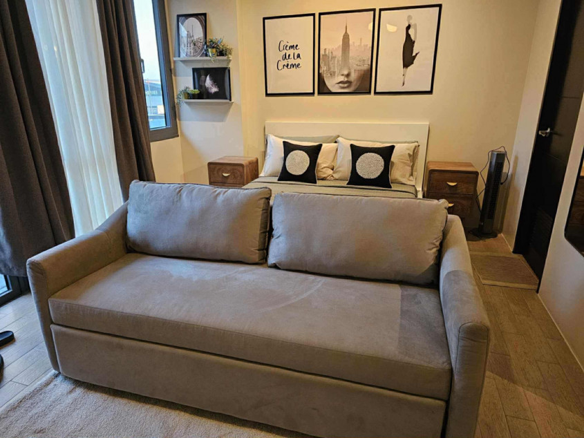 Luxury Studio Condo | Eighty One Newport Boulevard, Pasay