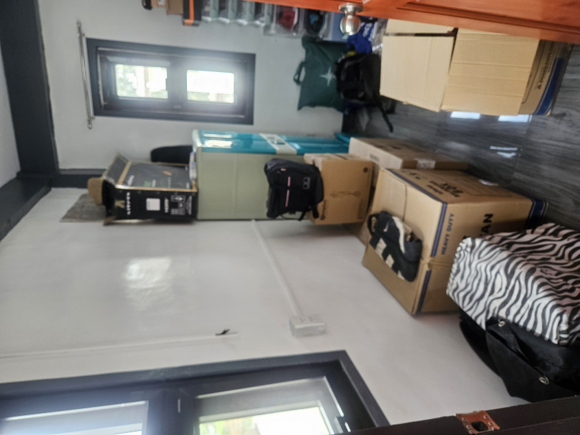 TOWNHOUSE END UNIT HOUSE AND LOT