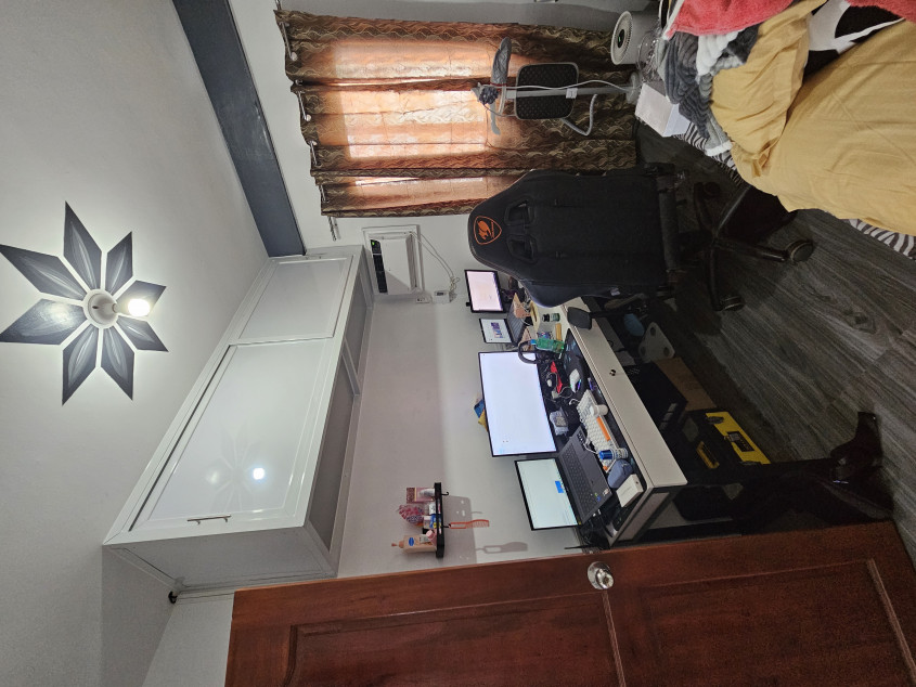 TOWNHOUSE END UNIT HOUSE AND LOT