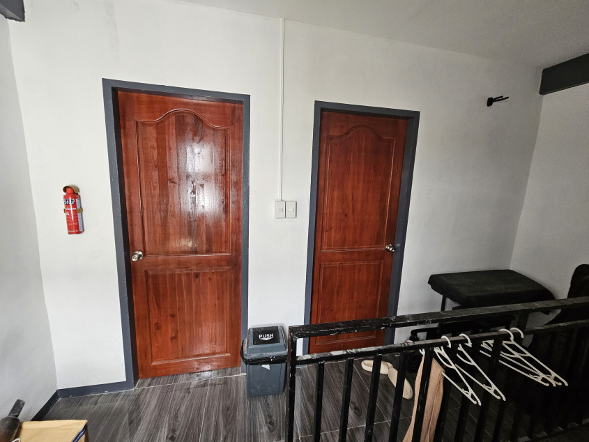 TOWNHOUSE END UNIT HOUSE AND LOT