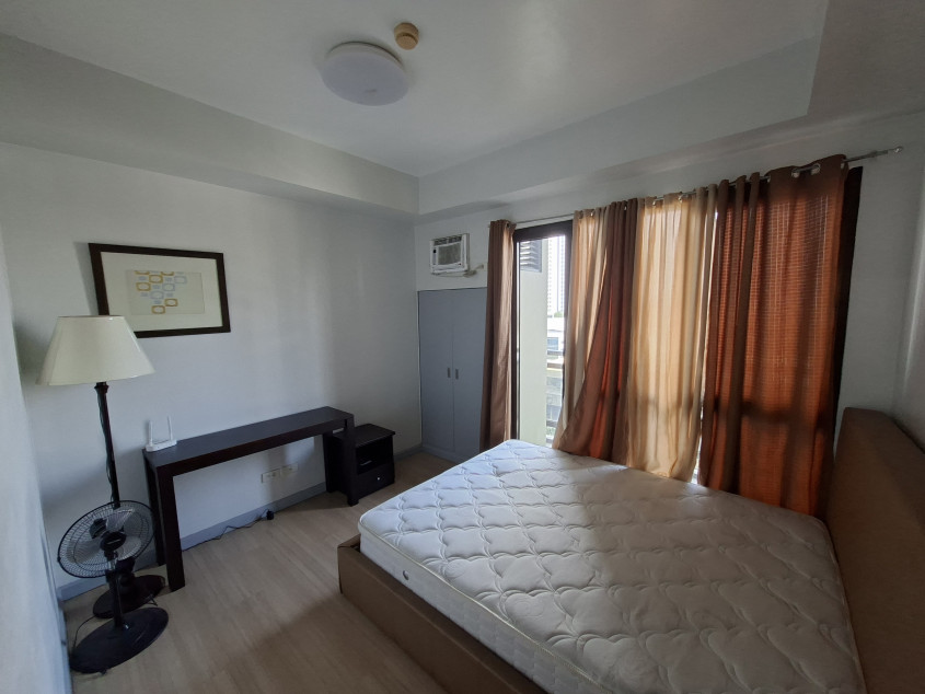 Prime Makati Living | Grand Soho Condo Unit 706 for Sale