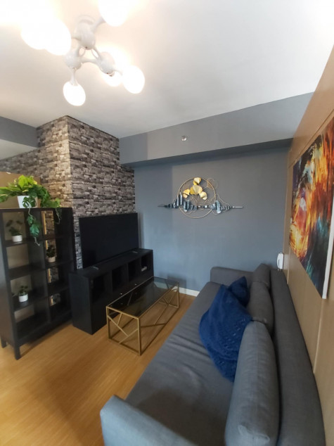 FOR SALE: 1BR in Grace Residences – Big Corner unit Fully Furnished – Below Market Price 4.9M