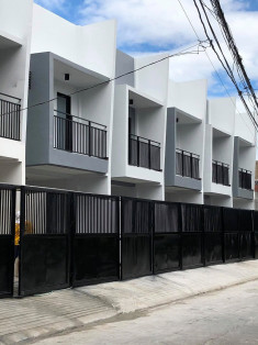 For Rent 2-Storey Residential Townhouse, Meycauayan Tollgate