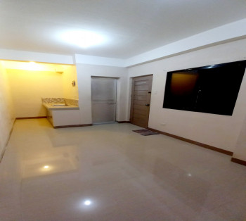 Newly Renovated Rooms for Lease in East Rembo Makati