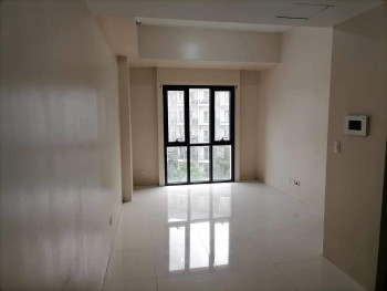 44.9 SQM Condo For Sale In 81 Newport Blvd, Pasay City