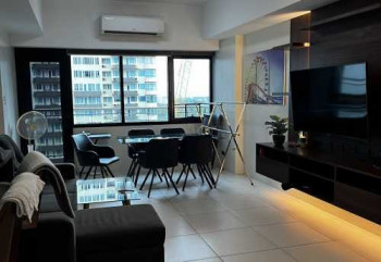 Fully Furnished 1BR Condo For Rent With Parking & Balcony In BGC