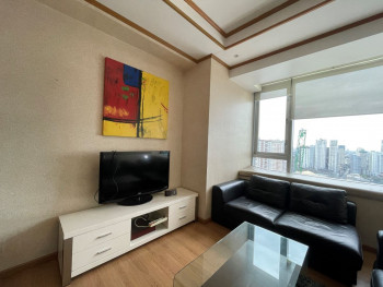 2BR Unit With Parking For Sale At The St. Francis Shangri-La Place, Mandaluyong City