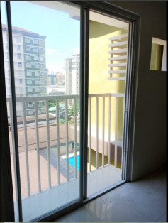 Code 286 Condo For Sale In Bamboo Bay In Hernan Cortes Mandaue City