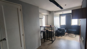FOR SALE Victoria De Makati 2 Bedroom end unit ( Unit 1220B)